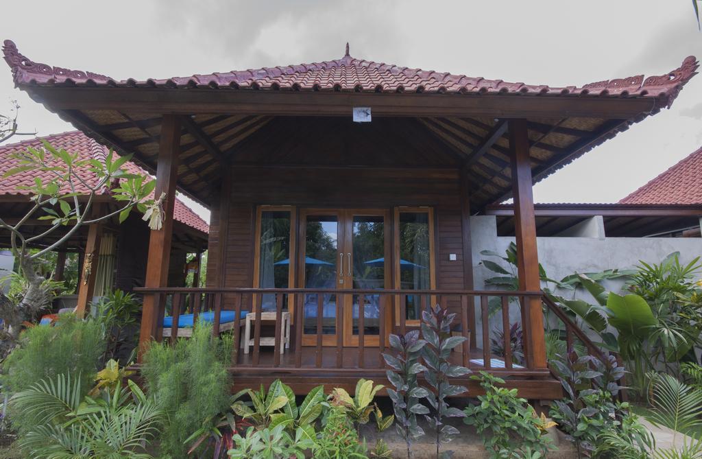 Amora Hut'S Nusa Lembongan  Room photo